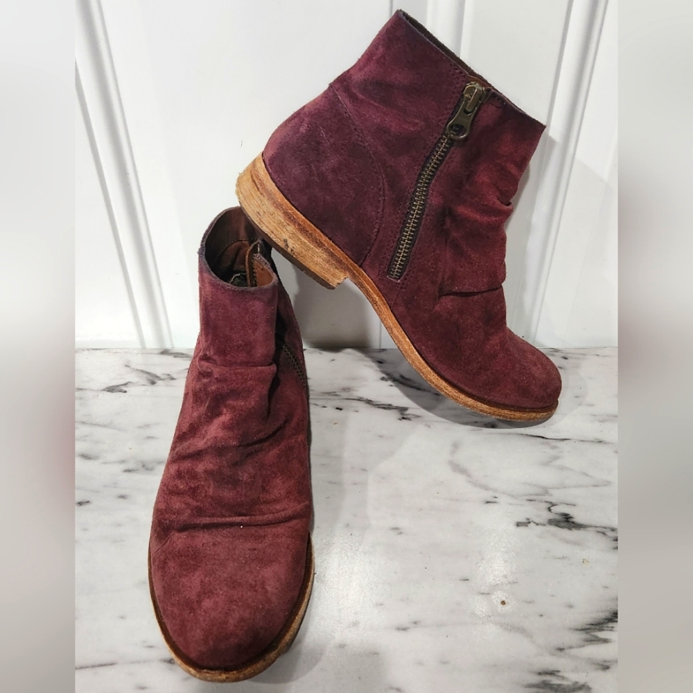Kork-Ease Giba burgandy suede ankle boots women's size 6